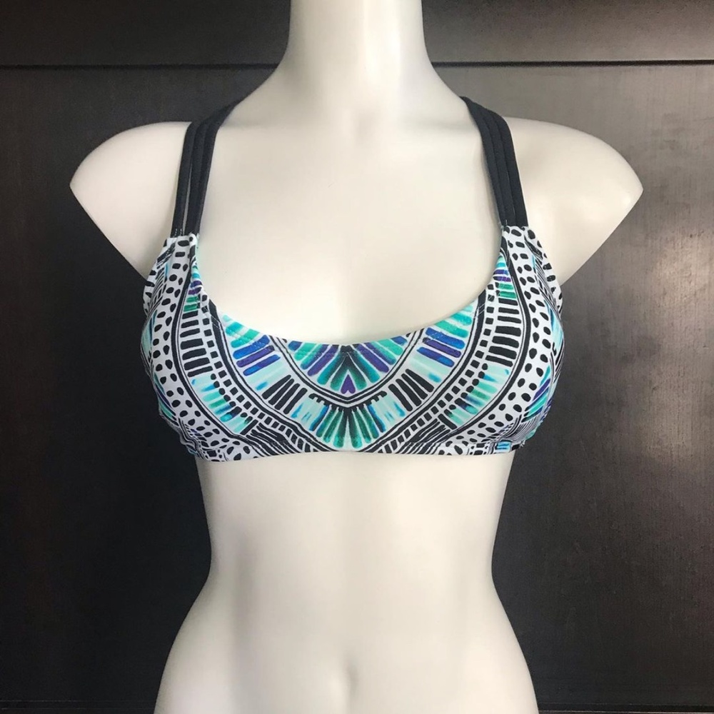 California Waves sporty athletic bikini top